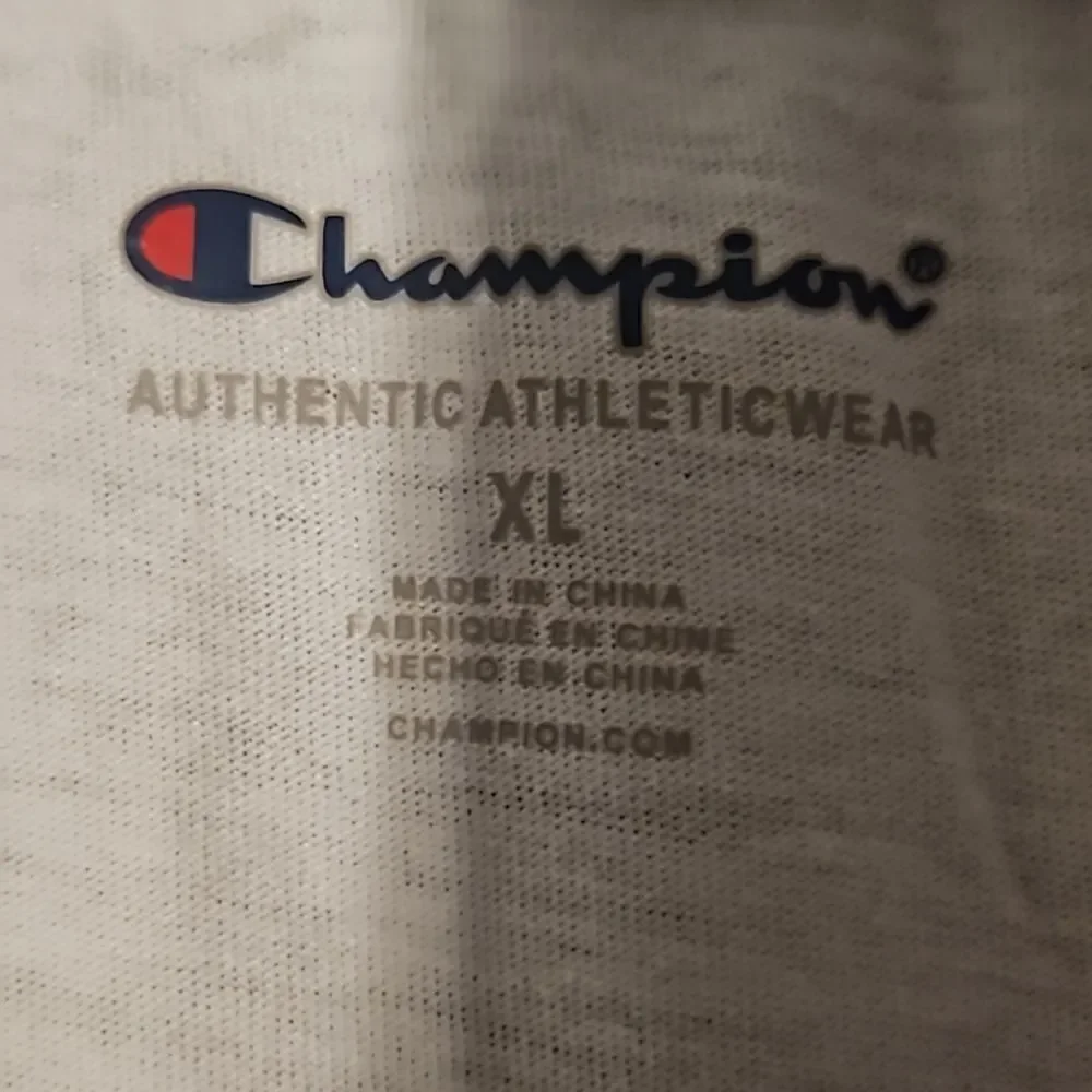 CHAMPION--Boys' SHORT SLEEVE--SIZE  XLarge